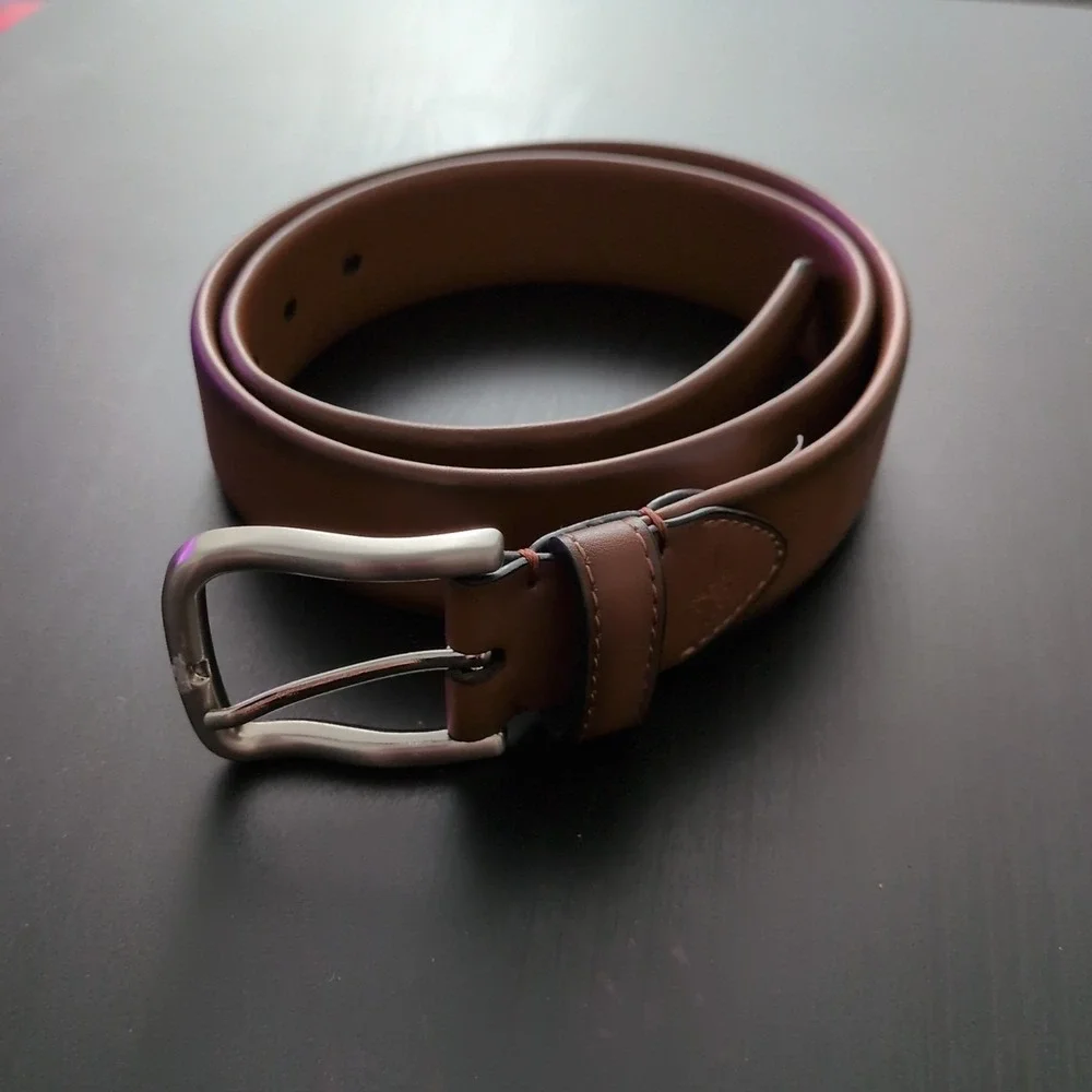 Mens DOCKERS BELT BROWN VEGAN LEATHER SIZE SMALL 30-32